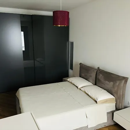 Apartment Centro Storico Piazza Duomo Biale